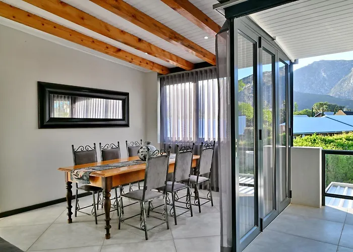 Mimosa Lodge