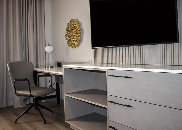 Doubletree By Hilton Chicago - Oak Brook