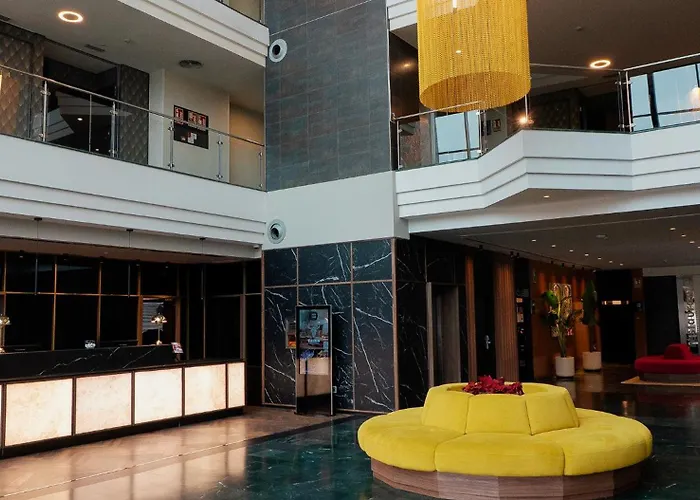 Apartamentos Vértice Sevilla Aljarafe