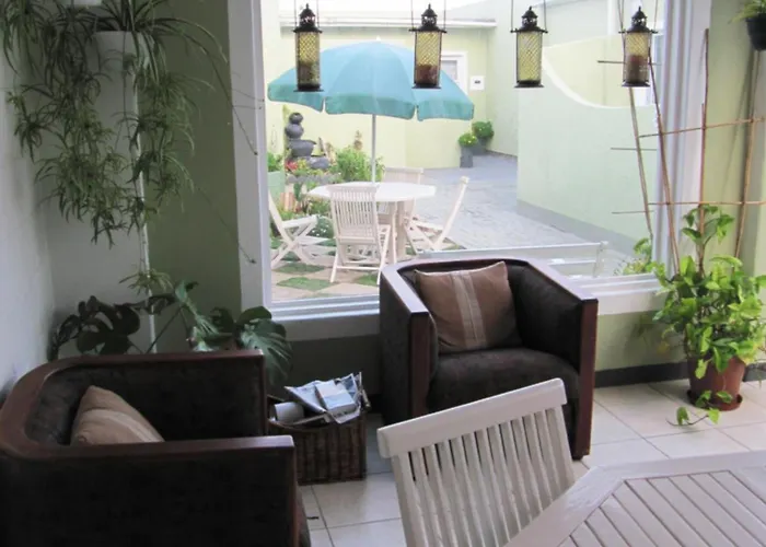 Pebble Stone House Bed & Breakfast