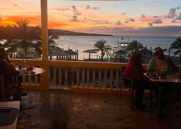 Northshore Seaside Suites