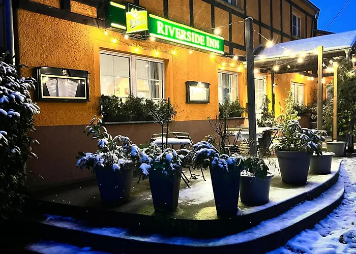 Riverside Inn