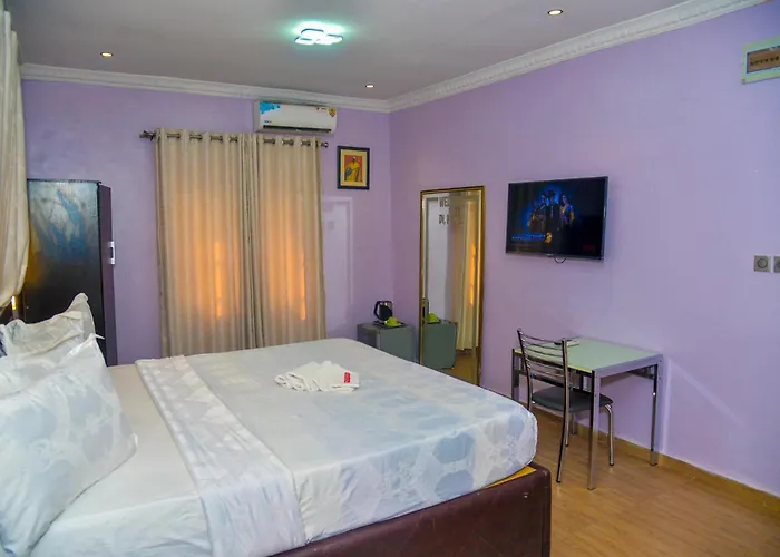 Triple Tee Hotel
