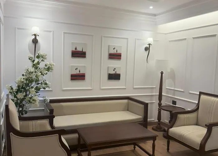 The Lanswood Estate