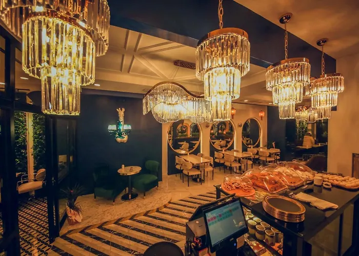 Alkan Palace Hotel