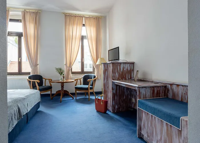 Hotel Mauritius - Im Herzen von Crimmitschau - Frühstück buchbar - Restaurant - Café - Fahrradbox