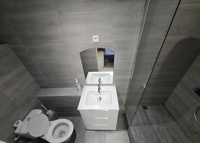 Azur Hotel