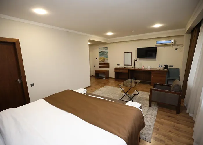 Ziyorat Luxury Hotel