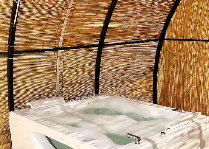 Sunset Domes Private Camp
