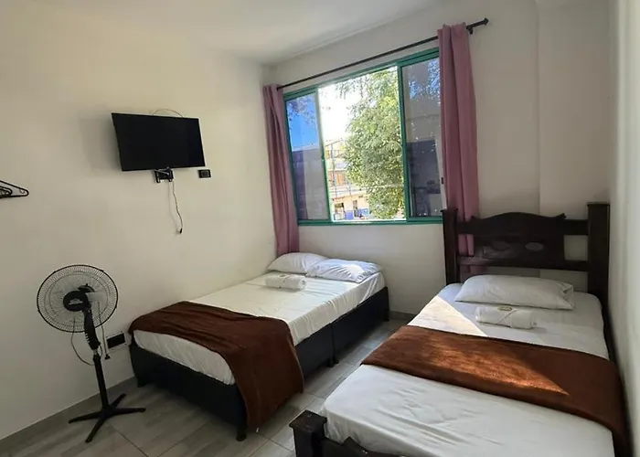 Hotel Puerto Dulce - La Virginia