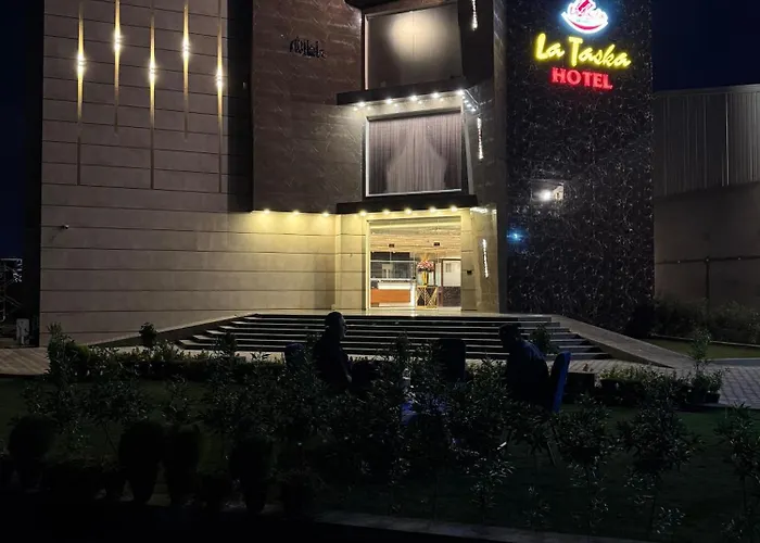 Lataska Hotel