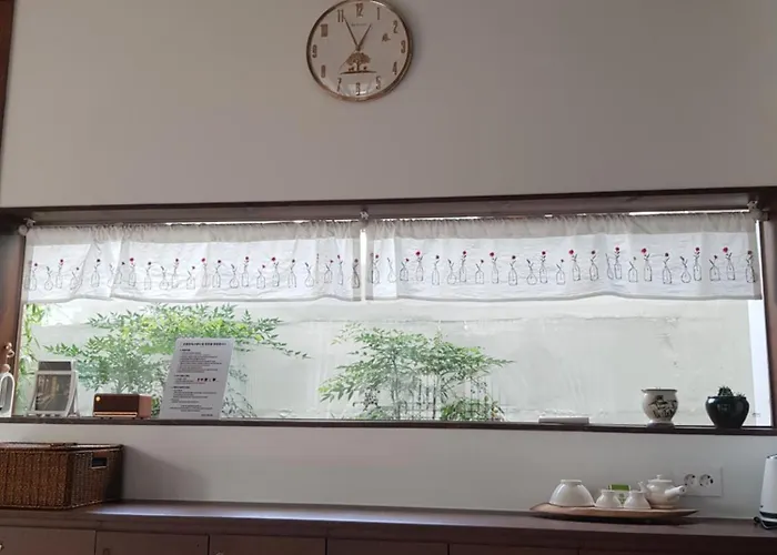 Andong Hanok Stay Hue