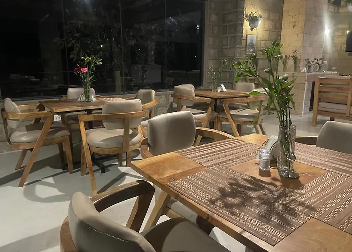 Idan Barn Suites & Cafe