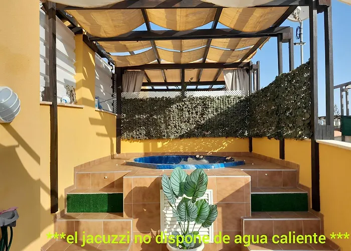 Preciso atico con jacuzzi en Laguna Beach