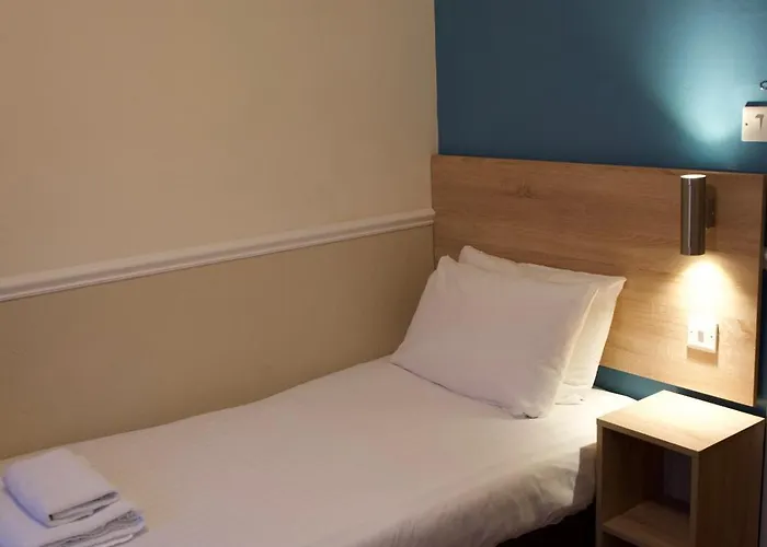 North Shore Hotel