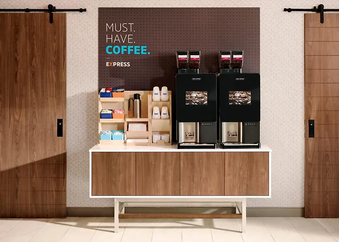 Holiday Inn Express & Suites Arlington North - Stadium Area By Ihg