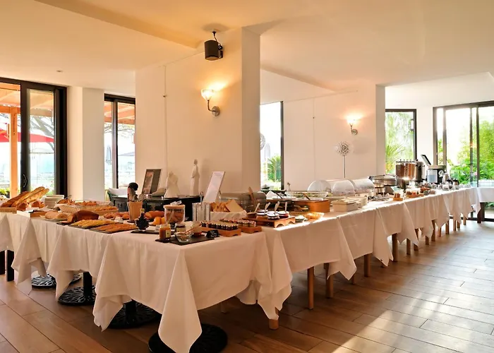 Hotel La Roya