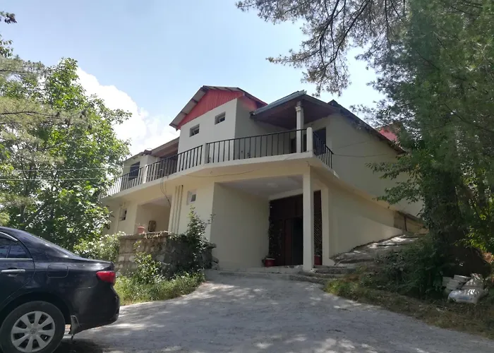Basera Lodges