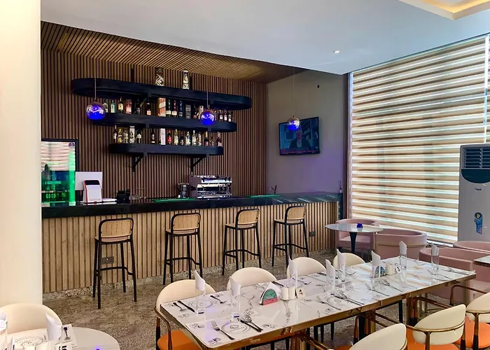 Cathelea Convention & Suites