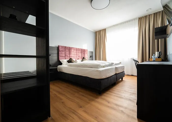 Pen Smart Hotel