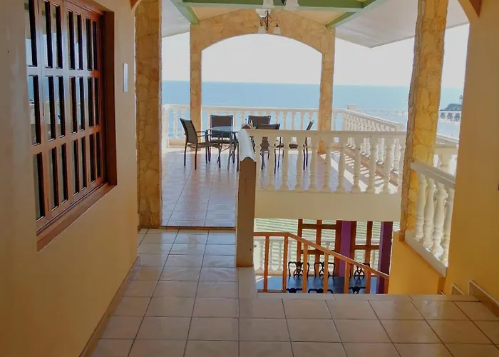 Hotel Rancho Infinito