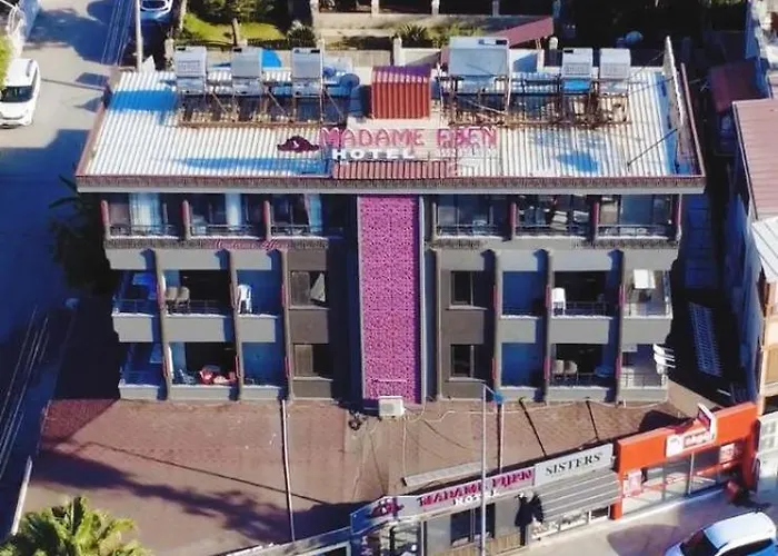 Madame Fijen Hotel