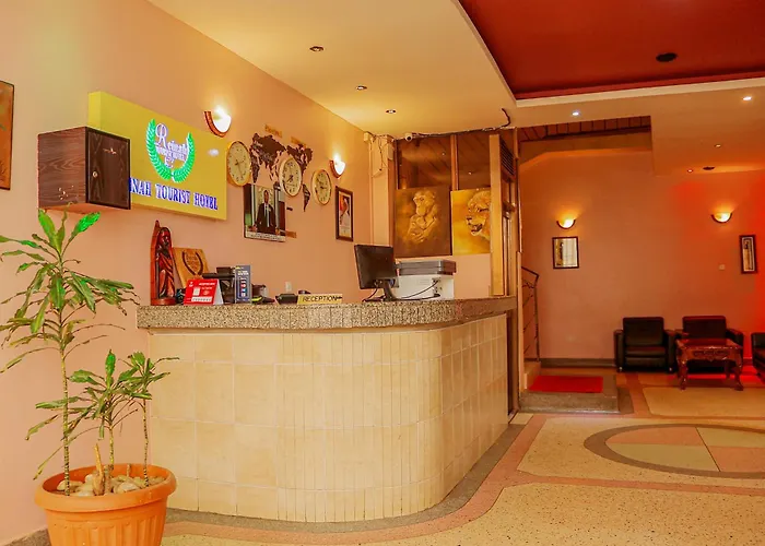 Reinah Tourist Hotel