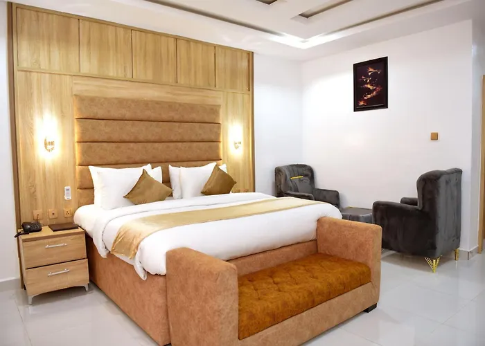 Immaculate Excellence Luxury Hotel