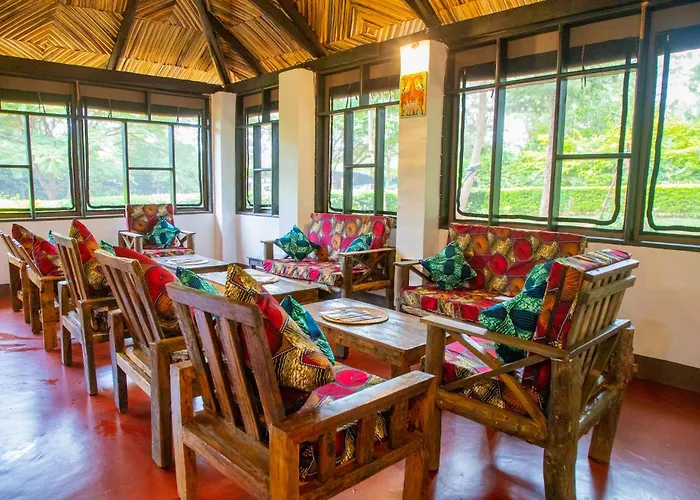 Njiapanda Tented Lodge & Safari