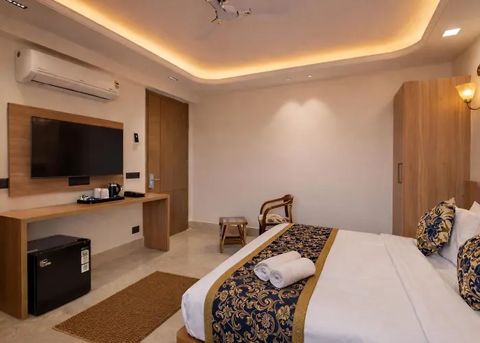 Hotel Signature By Carlton - Golf Course Road