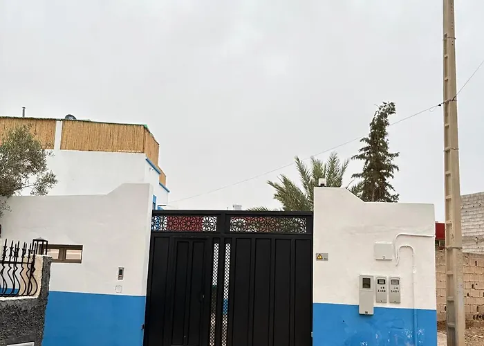 Paradise Blue Wave Hostel - Guest House