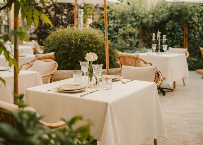 L'Abbaye Hotel