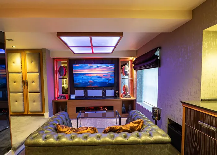 Church Suites By The Cranleigh Boutique