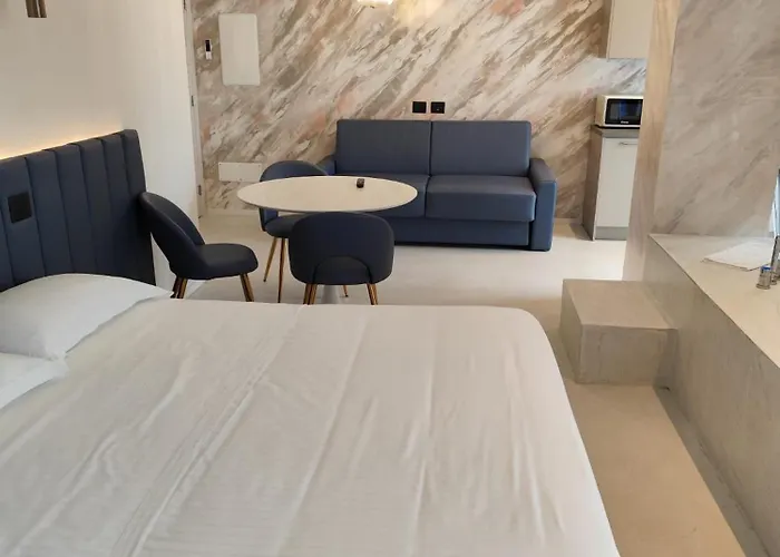 Gabbiano Suites