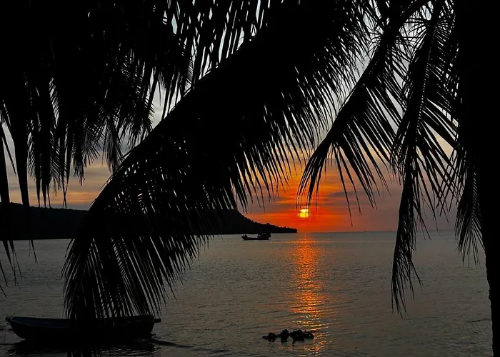 Lily'S Beach Bungalows