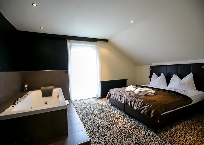 Seebrunn Am Wallersee - Rooms And Suites - Self-Check-In
