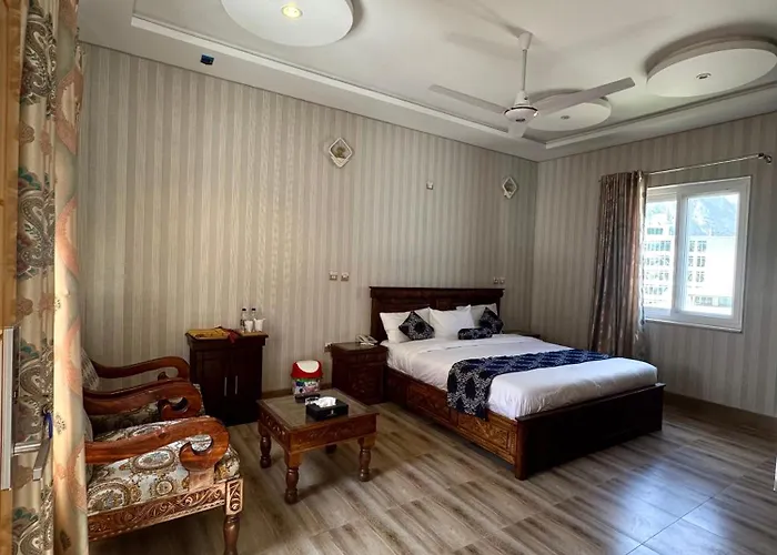 Hotel Pearl Regency