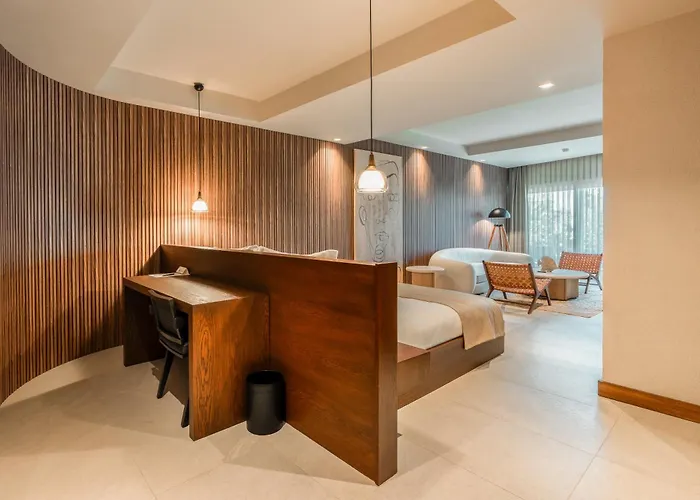 Mavilu Luxury Hotel
