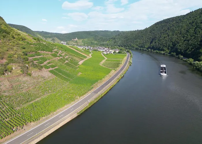 Hotel zum Moselstrand