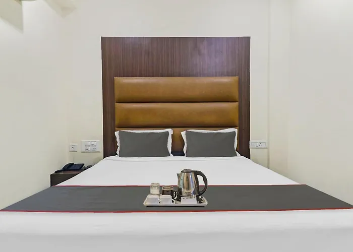 Collection O The Crown Hotel