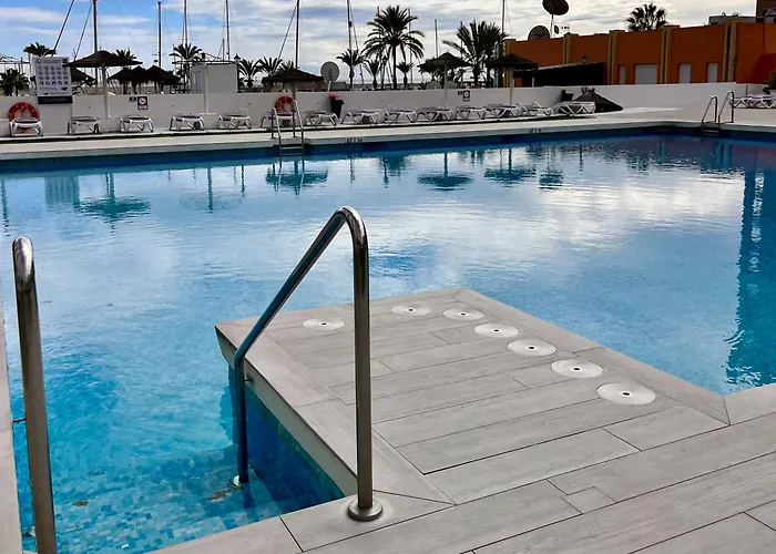 Hotel Apartamentos Pyr Fuengirola private studio