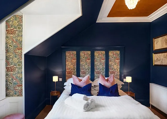 Foyers Lodge
