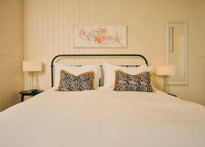 The Godolphin Hotel