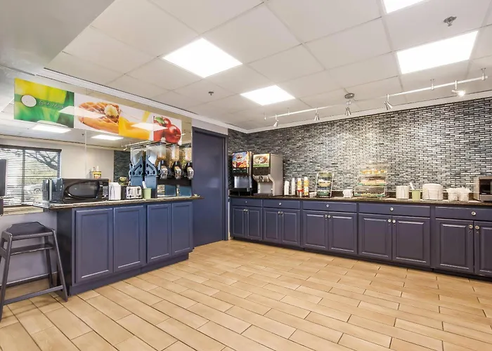 Quality Inn & Suites Cvg Airport