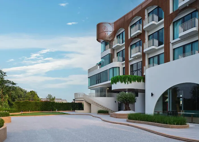Phetara Hotel Mahachai By Pcl