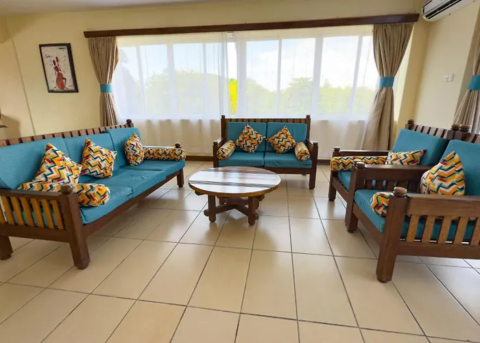 Cityblue Creekside Hotel & Suites