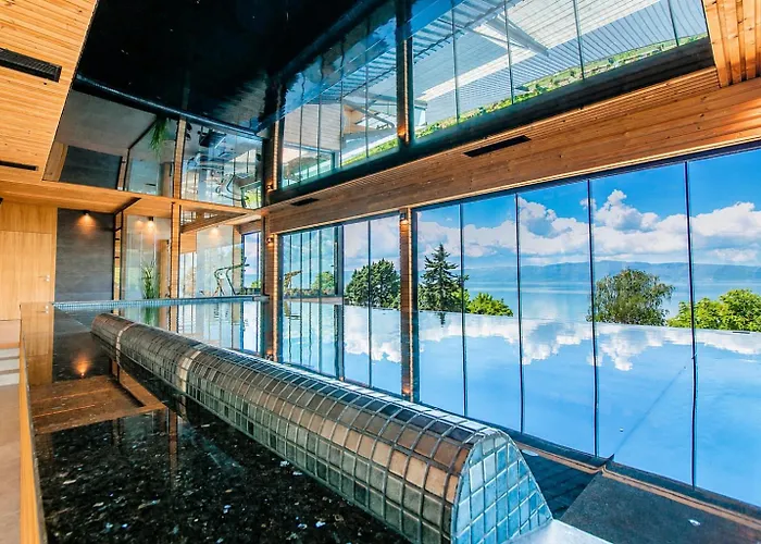 Lago Hotel & Spa - Adult Recommended