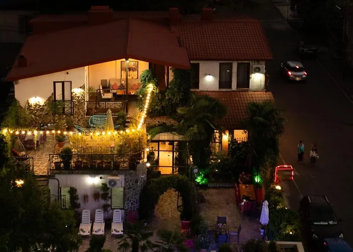 Hotel And Restaurant "Villa Givisi"