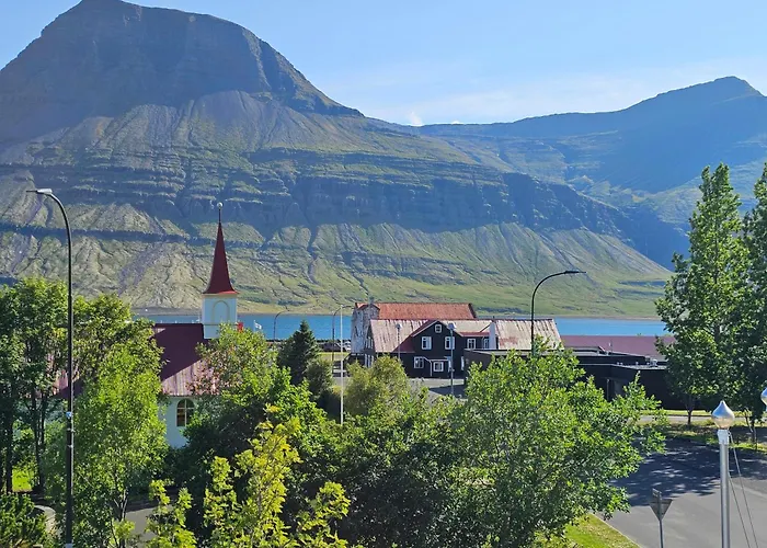 Hotel Austur