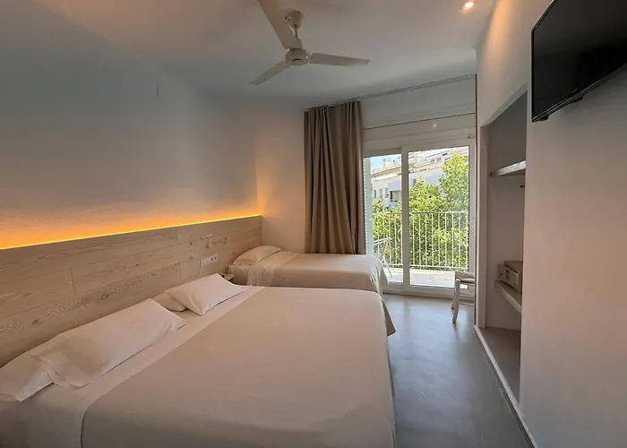 Hostal ROM Familiar